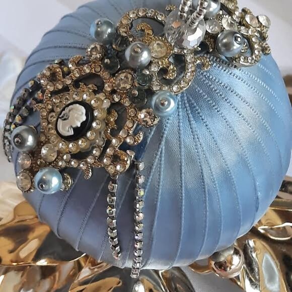 Home - Picture 2 of 3